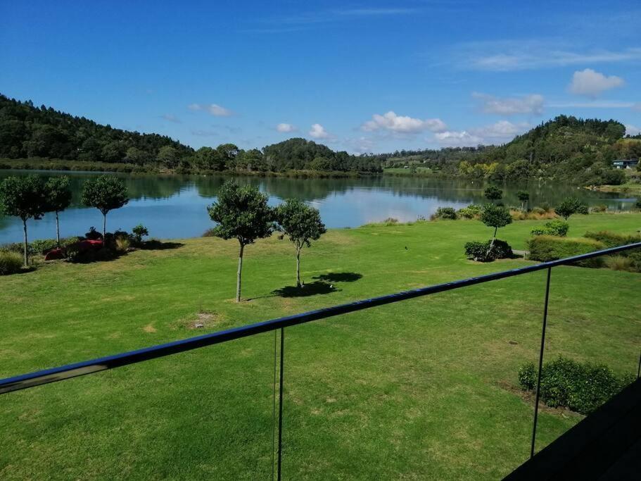 Purangi Waterfront Retreat - 2 Bedroom Cooks Beach Exterior foto